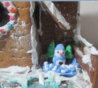 Christmas Gingerbread House Cookies Can Also be Used to Build Houses and Give Children Christmas Surprises recipe