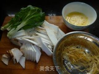 Pleurotus Eryngii and Silver Fish Egg Soup recipe