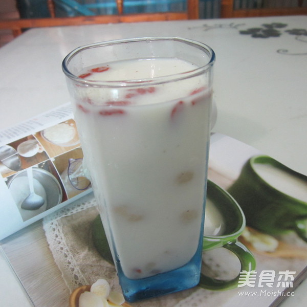 Lychee Refreshing Milkshake recipe