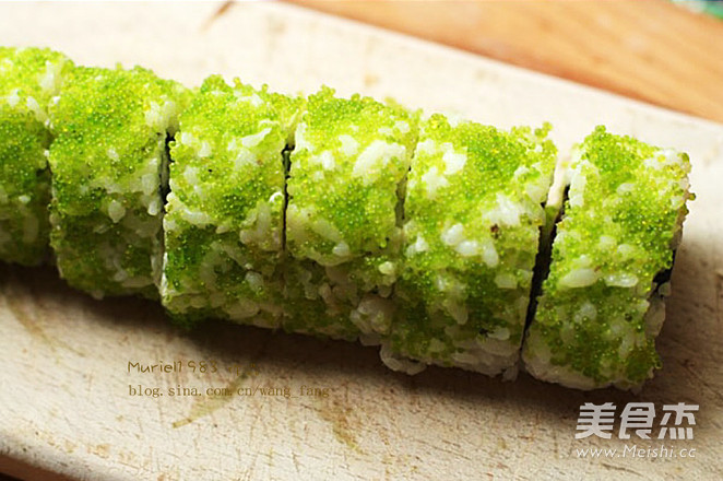 Flying Fish Roe Flip Sushi recipe