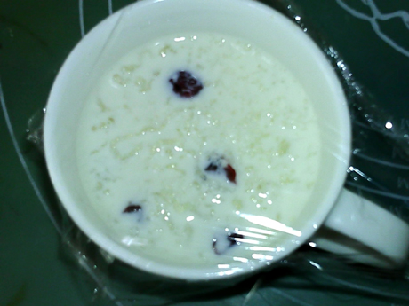 Cranberry Snow Swallow Milk recipe