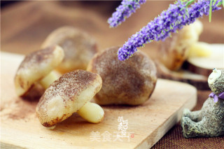 A Must-have Cute Mushroom Bun for Loving Breakfast recipe