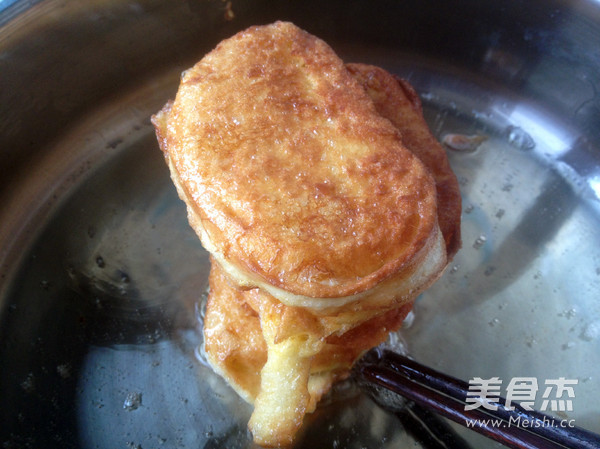 Egg Fried Steamed Bun Slices recipe