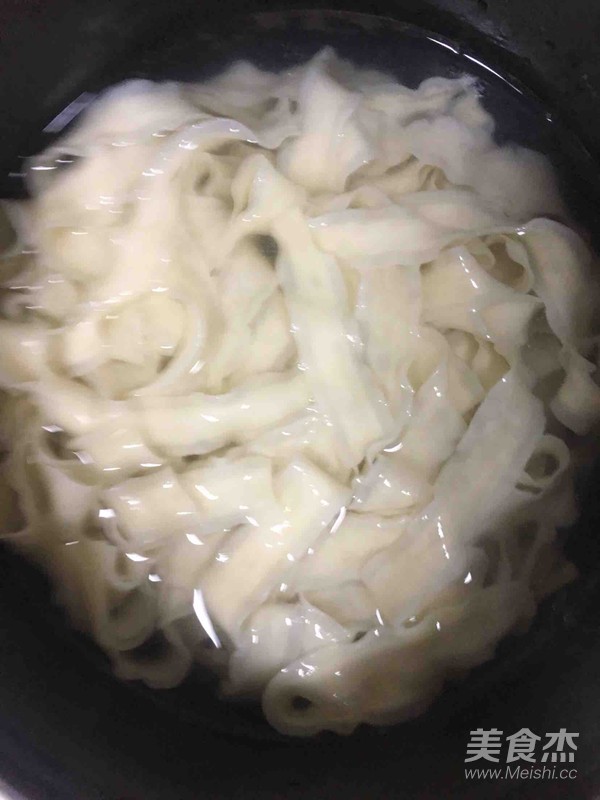 Fried Egg Noodles recipe