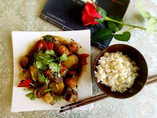 Stir-fried Pork Ribs with Chestnut and Potato recipe