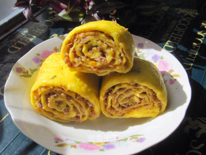 Golden Pumpkin Roulade recipe