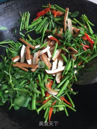 Stir-fried Cress recipe