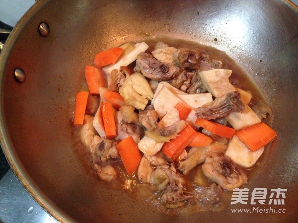 Braised Chicken with Yam and Carrots recipe