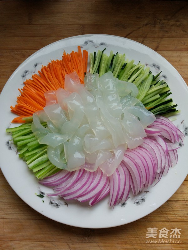 Colorful Shredded Pork Skin recipe