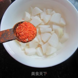 Chili Powder Mixed with Radish recipe