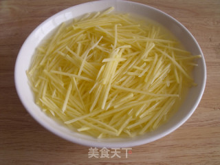 Hot and Sour Potato Shreds recipe