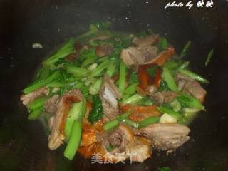 Stir-fried Roast Duck with Spring Vegetables recipe