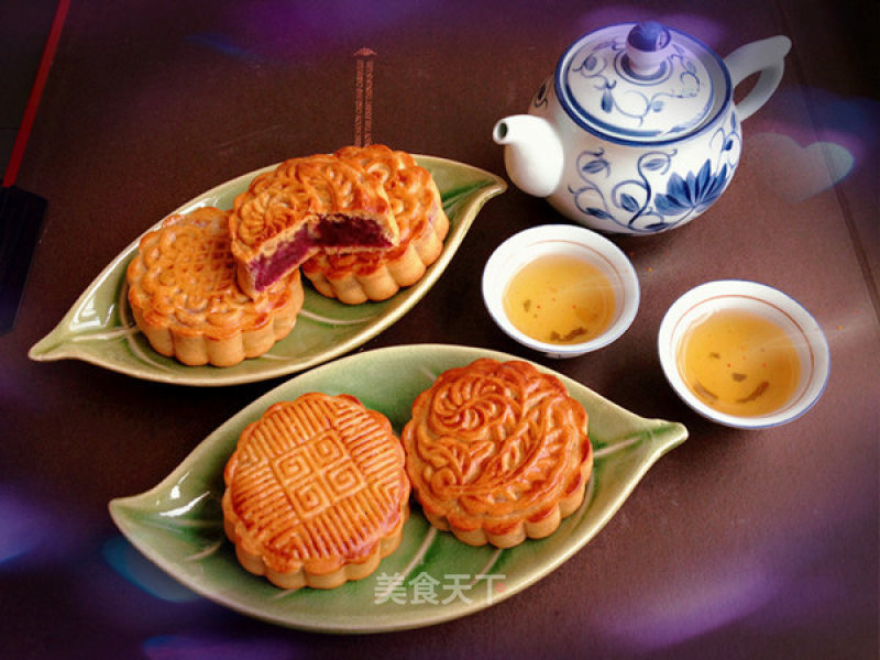 Cantonese Style Coconut Purple Sweet Potato Mooncake recipe