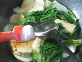 Roasted Kohlrabi with Fresh Vegetarian Chicken recipe