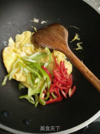 Scrambled Eggs with Colored Peppers recipe