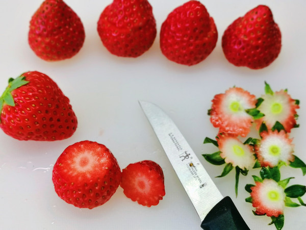 Strawberry Snowman recipe