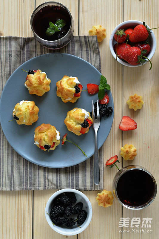 Fruit Cream Puffs recipe