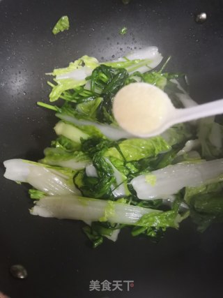 Stir-fried Leek with Hangzhou Cabbage recipe
