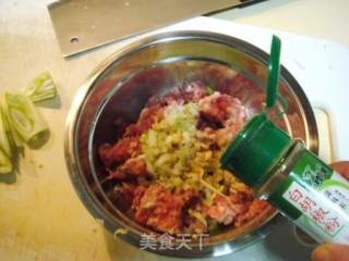 Mushroom and Cabbage Boiled Meatballs recipe