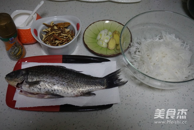 Tasty Crucian Carp Shredded Radish Soup recipe