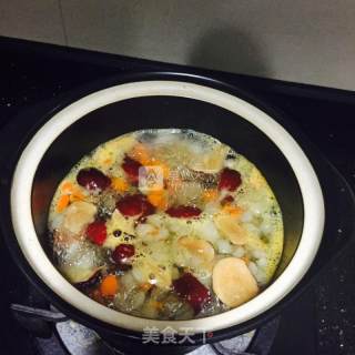Sydney, Chinese Wolfberry and Red Dates recipe