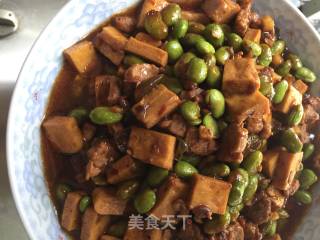 Stir-fried Diced Pork with Edamame recipe