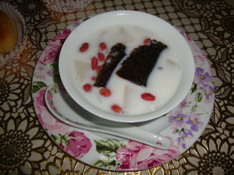 [burning Grass, Sydney, Rock Sugar, Coconut Milk] ---- for The Family to Love Early recipe
