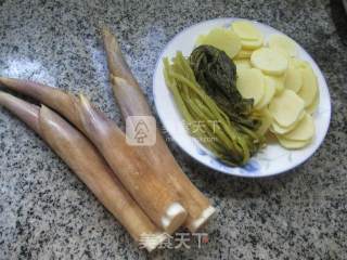 Boiled Potatoes with Bamboo Shoots recipe