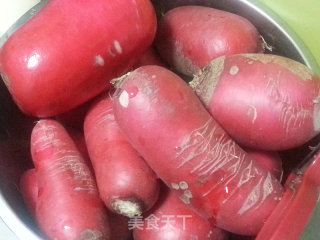Low-key and Charming-carmine Radish recipe