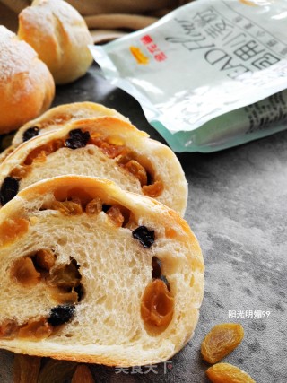 Raisin Soft European Bun recipe