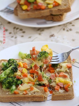 Fruit and Vegetable Bread Pizza