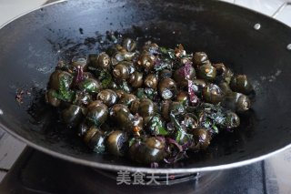 Fried Escargot with Basil recipe