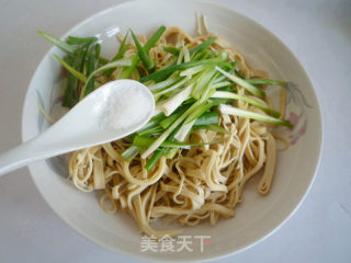 Scallion Mixed with Bean Curd recipe