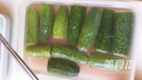 Homemade Pickled Cucumbers recipe