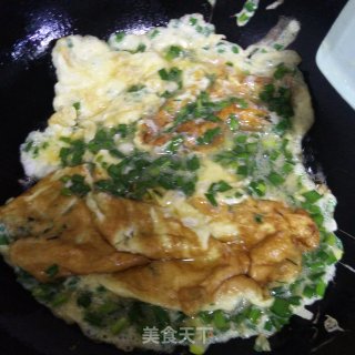 Fried Eggs with Leek recipe