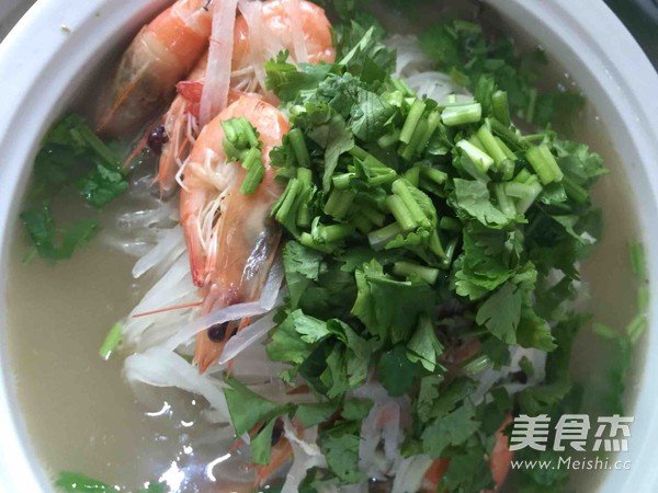 Shredded Radish Seafood Soup recipe