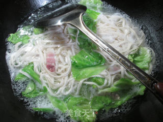 Bacon and Cabbage Noodle Soup recipe
