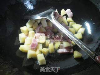 Boiled Tofu with Bacon and Potatoes recipe