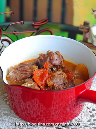 Oxtail Braised in Tomato Sauce