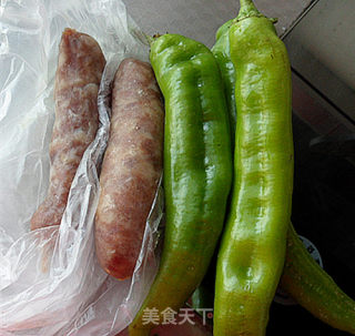 Lamei-sautéed Sausage with Chili recipe
