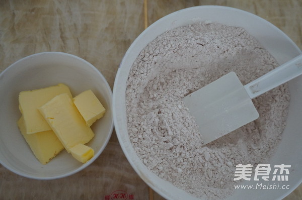 Milk Tea Coconut Cashew Crisp recipe