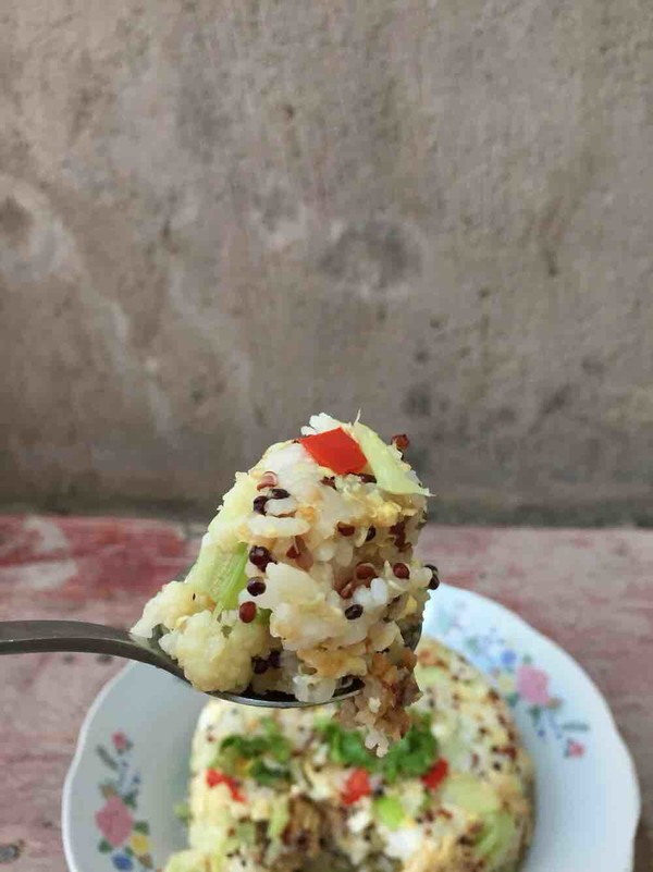 You Can Have A Fat-reducing Meal ~ Three-color Quinoa Egg Fried Rice recipe