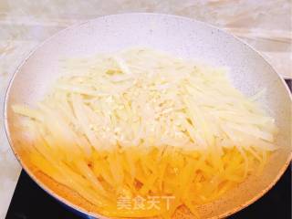 Pickled Vegetables and Potato Shreds recipe