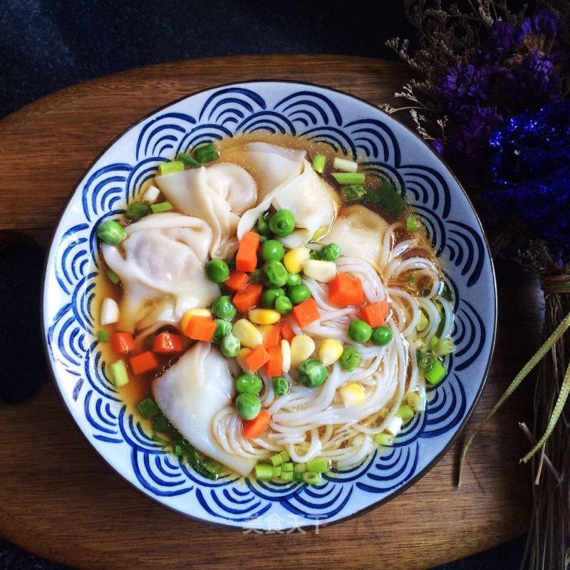 Wonton Noodle Soup with Oyster Sauce