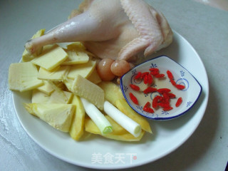 Chicken Soup with Fresh Bamboo Shoots recipe