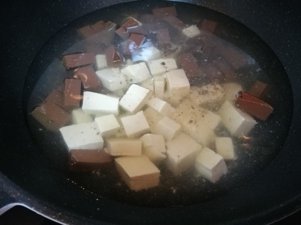 Spicy Duck Blood Tofu recipe
