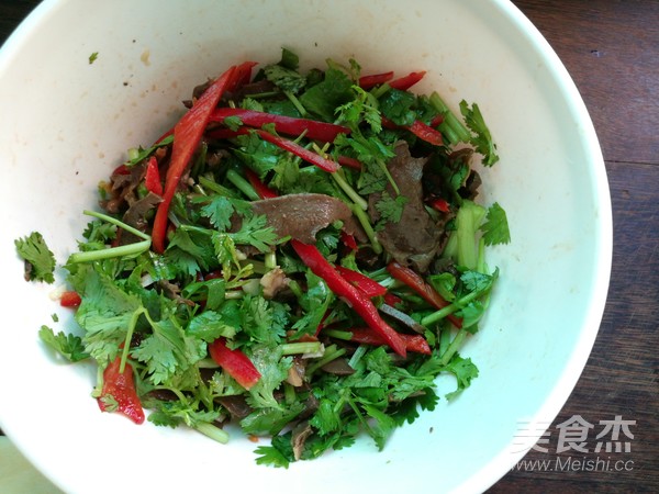 Cilantro with Pork Heart recipe