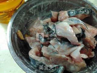 The Practice of Braising Tongs Fish with Garlic recipe