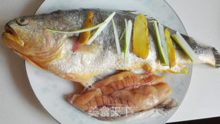 Steamed Yellow Croaker recipe