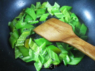 Fried Duck Eggs with Open Yang Chili recipe